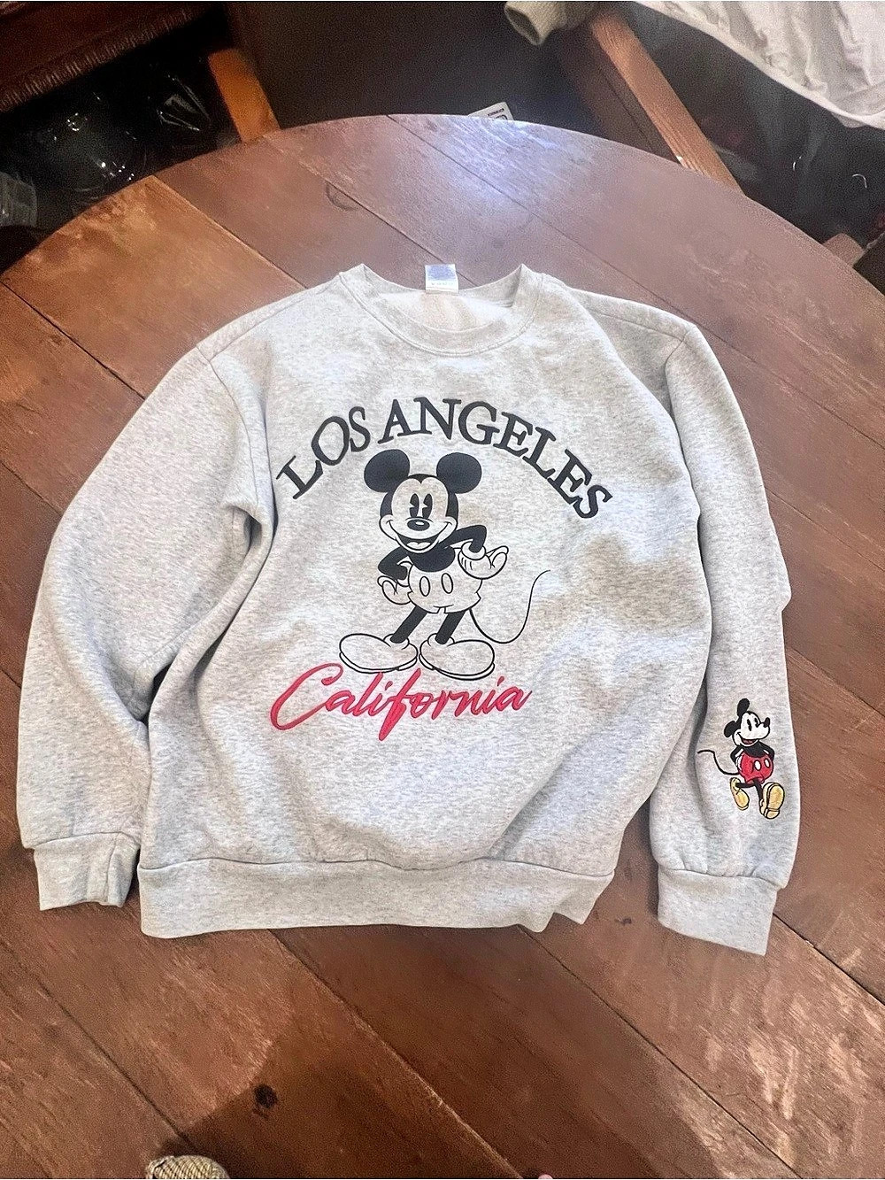 Disney Mickey Mouse Los Angeles California Sweatshirt Graphic Sweatshirt in Gray